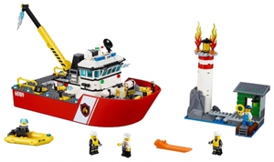 Конструктор LEGO City 60109 Пожарный бот