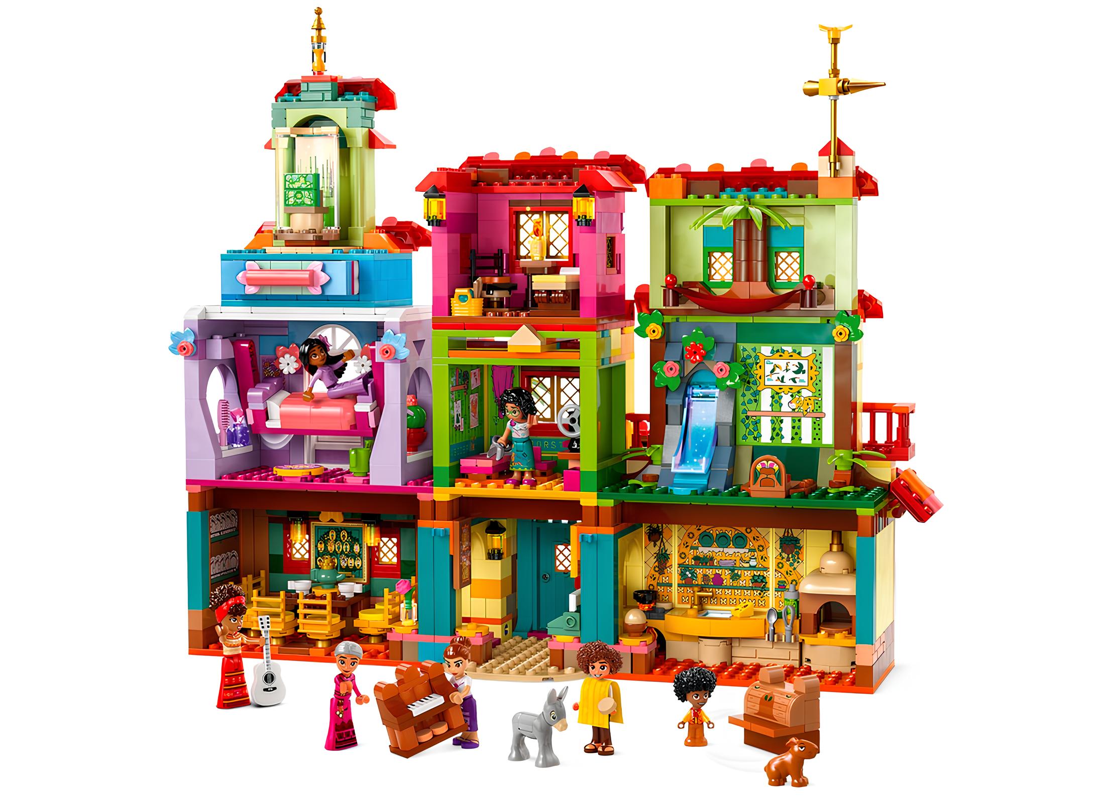 Конструктор LEGO Disney 43245 Волшебный дом Мадригала в магазине Shop-device