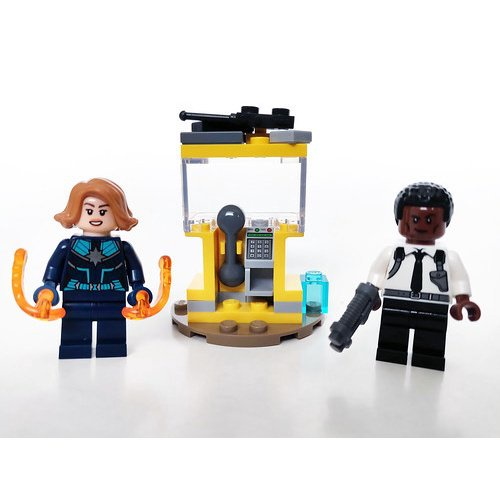 Конструктор LEGO Super Heroes 30453 Captain Marvel and Nick Fury
