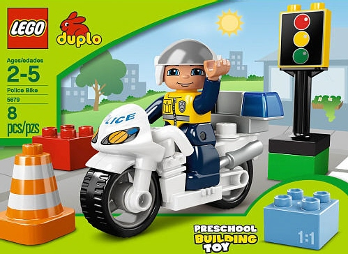 Конструктор LEGO DUPLO 5679 Полицейский мотоцикл