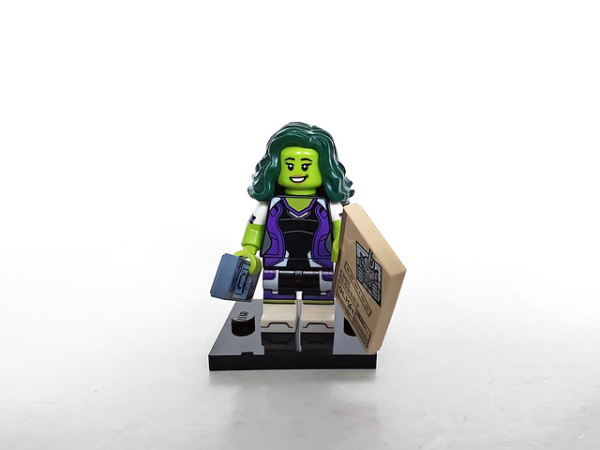Минифигурка LEGO Minifigures 71039 She-Hulk, Marvel Studios, Series 2 colmar2-5