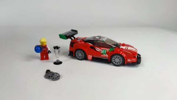 Конструктор LEGO Speed Champions 75886 Ferrari 488 GT3 Scuderia Corsa USED