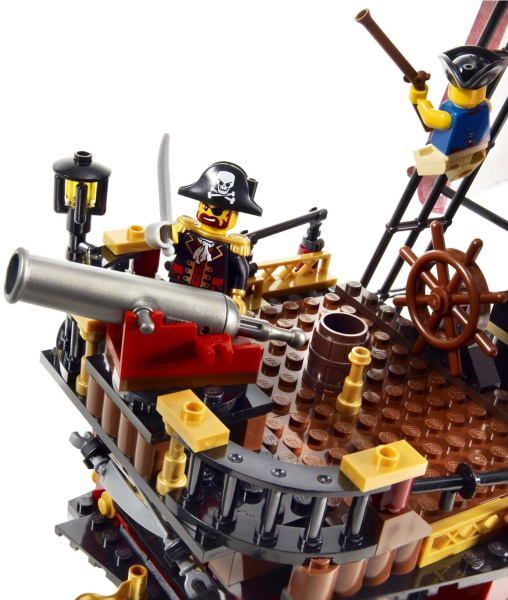 Конструктор LEGO Pirates 6243 Корабль Бородатого капитана