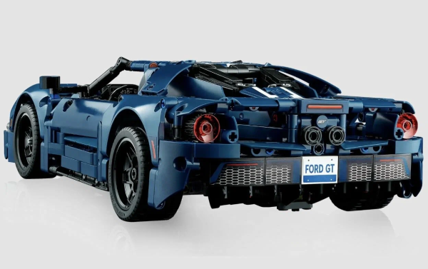Конструктор LEGO Technic 42154 Форд ГТ 2022