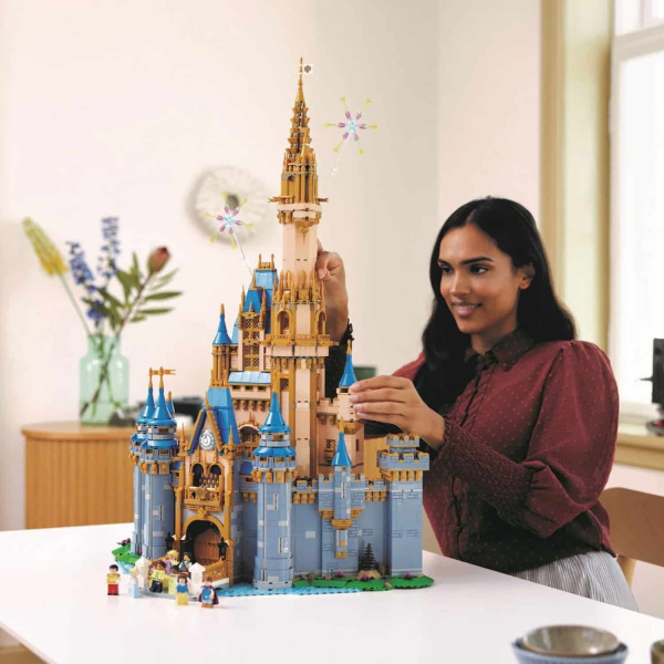 Конструктор LEGO Disney 43222 Замок Диснея