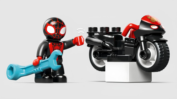 Конструктор LEGO Duplo 10424 Приключения на паучьем мотоцикле