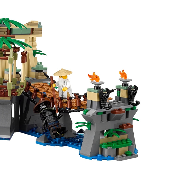 Конструктор LEGO The Ninjago Movie 70608 Битва Гармадона и мастера Ву