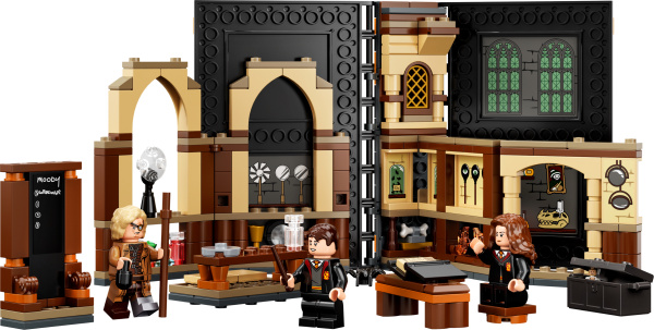 Конструктор LEGO Harry Potter 76397 Класс защиты от темных искусств