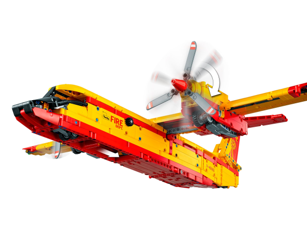 Конструктор LEGO Technic 42152 Пожарный самолет