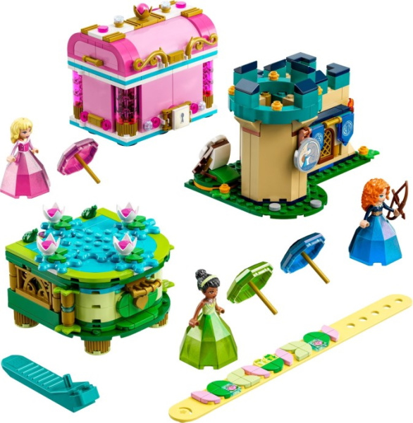 Конструктор LEGO Disney Princess 43203 Зачарованные творения Авроры, Мериды и Тианы