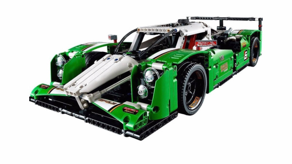 Конструктор LEGO Technic 42039 Гоночный автомобиль