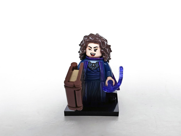 Минифигурка LEGO Minifigures 71039 Agatha Harkness, Marvel Studios, Series 2 colmar2-1