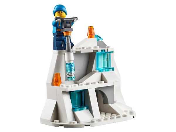 Конструктор LEGO City 60194 Грузовик ледовой разведки УЦЕНКА ( Помятая коробка )