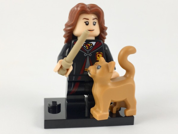 Минифигурка LEGO 71022 Hermione Granger in School Robes colhp-2