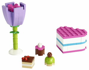 Конструктор LEGO Friends 30411 Цветок и коробка конфет
