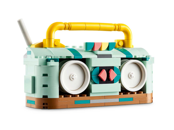 Конструктор LEGO Creator 31148 Ретро роликовые коньки 3 в 1